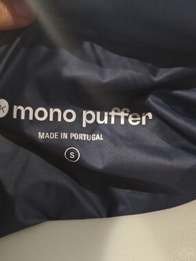 Mono Puffer Jacket - Navy Blue